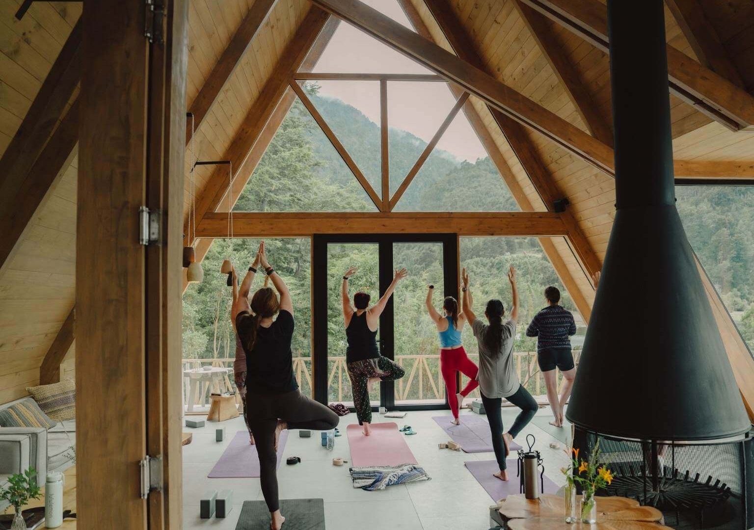 where to do yoga teacher training and what to look for in a yoga teacher training