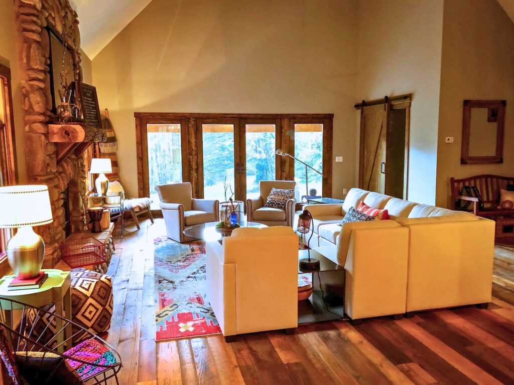 Women's retreat lounge near Asheville
