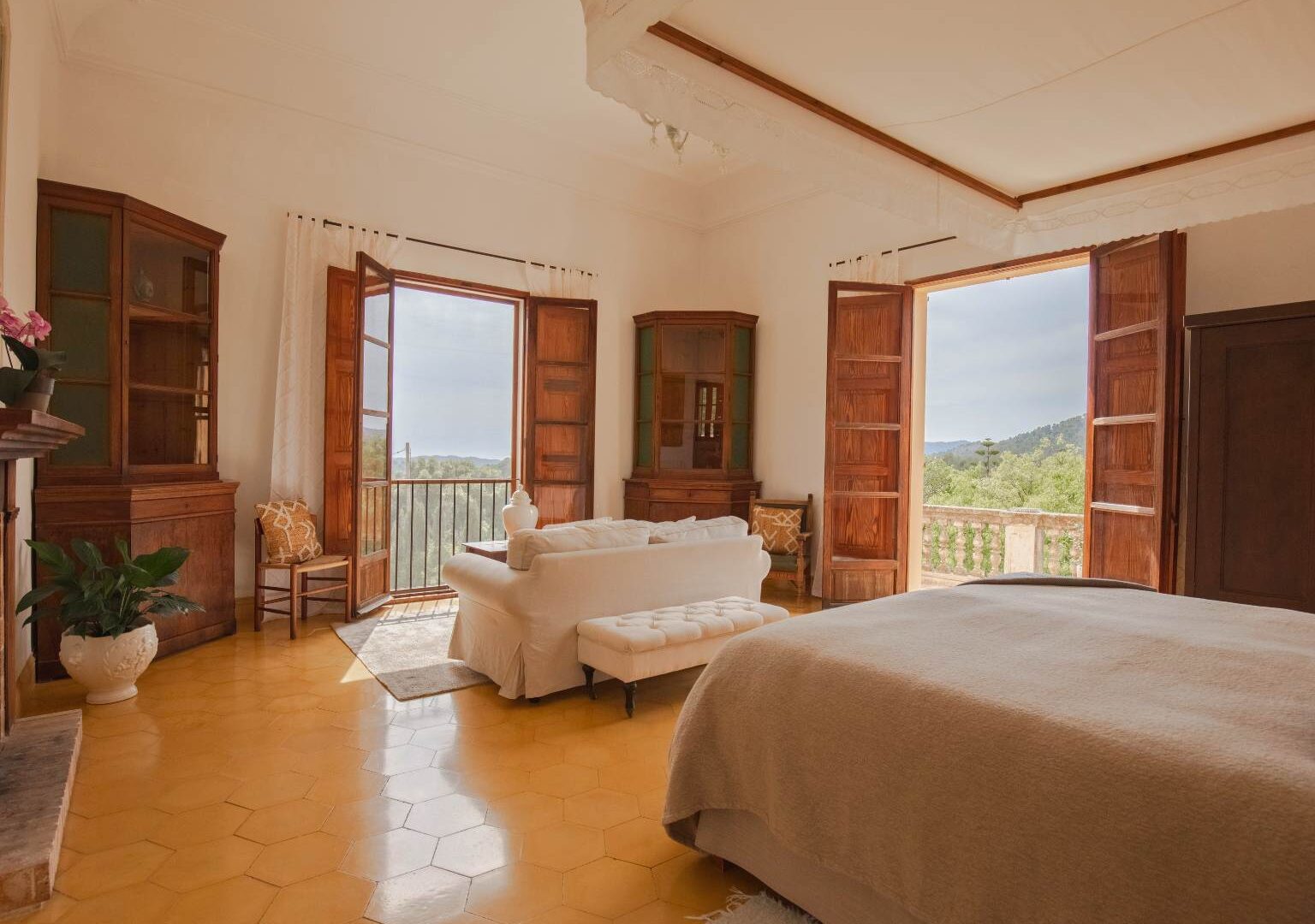 room at a women's yoga retreat in Spain