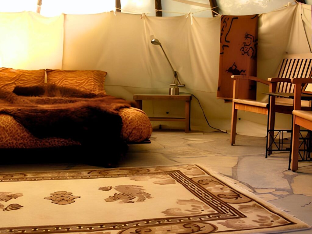 cozy tipi glamping at an herbalism and yoga retreat in Oregon for women