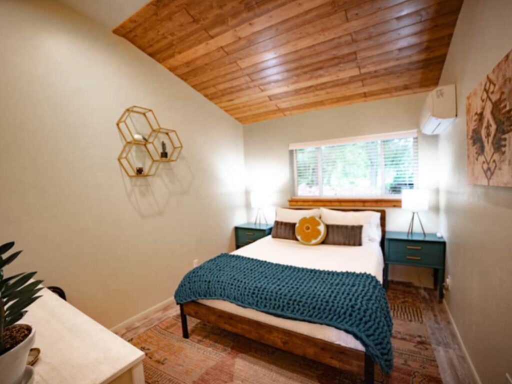 cozy private queen room for the woman who needs solo time to recharge