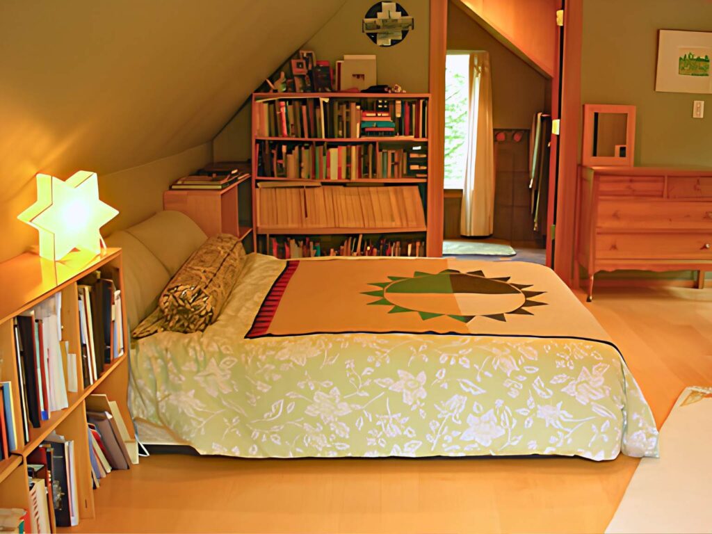 creekview studio with queen + twin bed