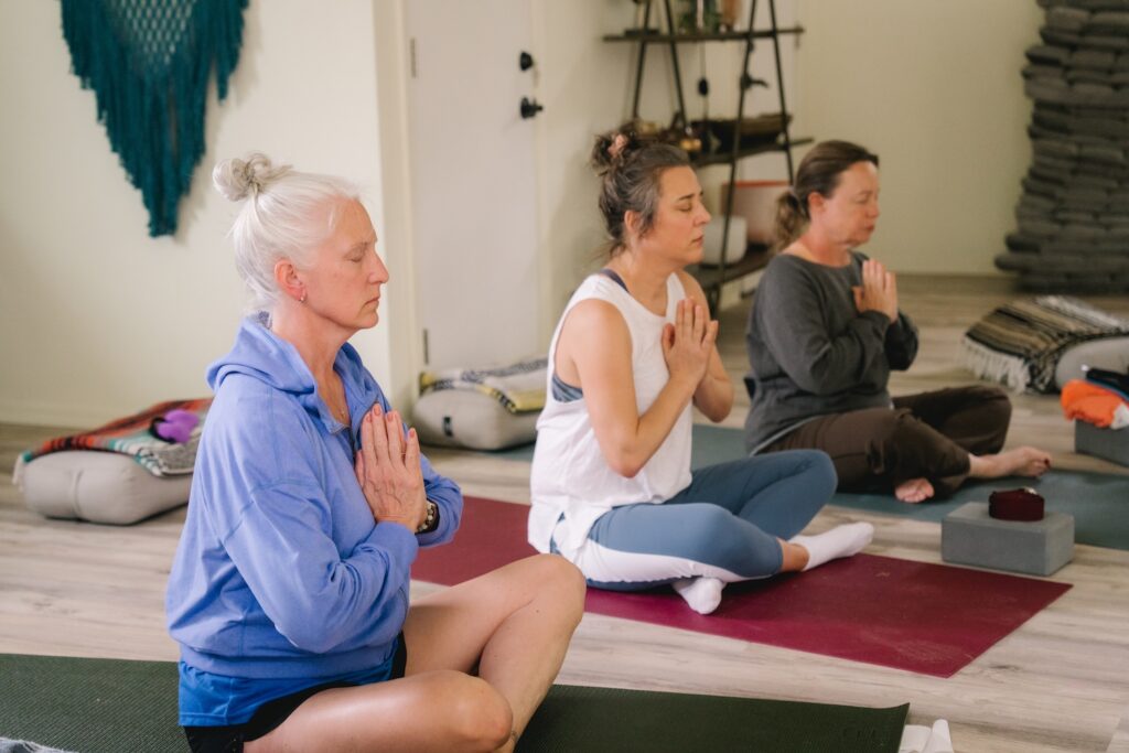 what to expect at a yoga retreat - accessible yoga classes