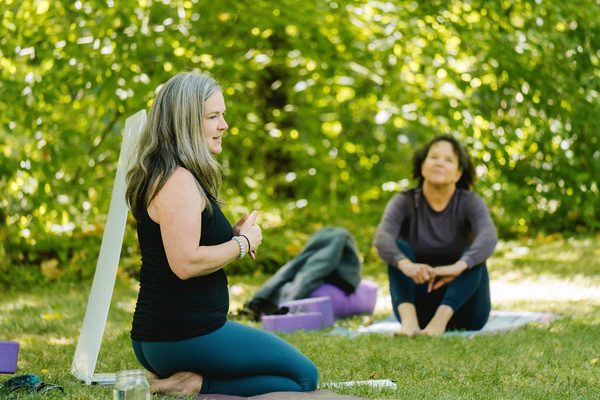 yoga teacher trainees being tuaght by Autumn Adams at a yoga teacher training in Oregon